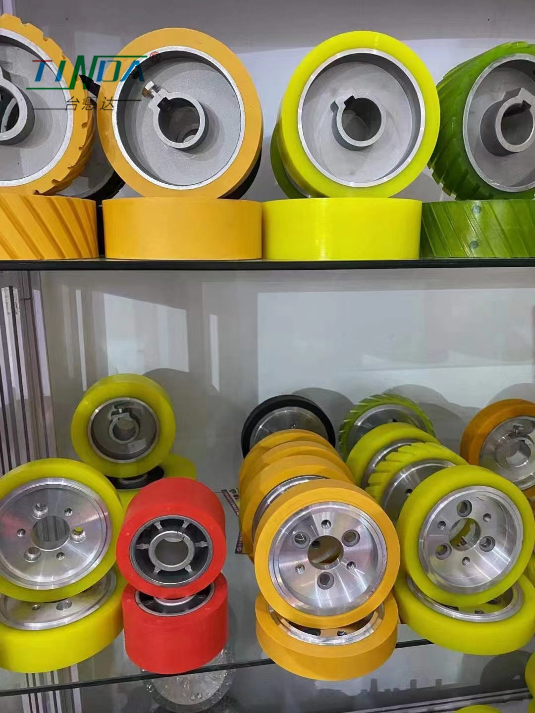 Shenzhen Factory Woodworking Profile Wrapping Machines High Durability Polyurethane Pu Six Spindle Roller