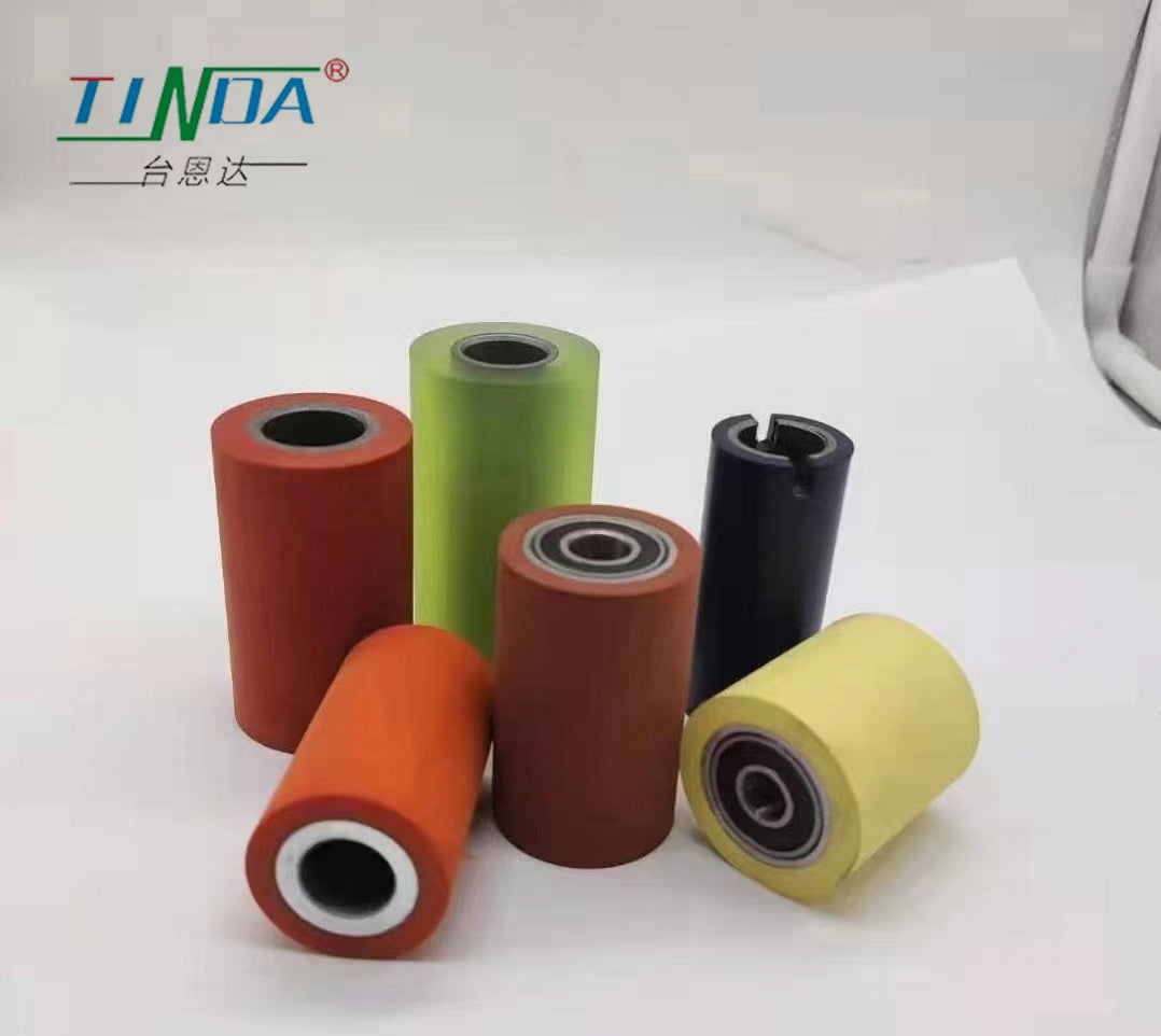 Vietnam Woodworking Machine Parts In Stock Standard High Durability Good Grip #45 Steel And Polyurethane shaft Wheels