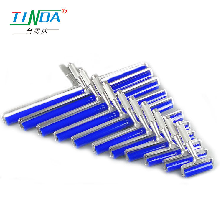 Plastic Handle Cleaning Sticky Rubber Roller