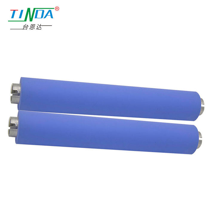 Sticky rubber roller